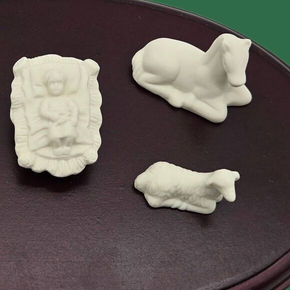 Christmas Jade Collection 11‑Pc Nativity Set – Vintage Figurines, Replacements - Picture 11 of 16